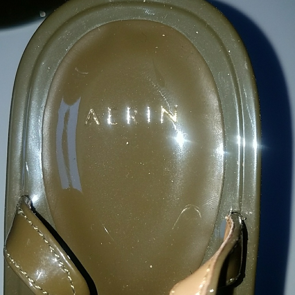 Sandals - Picture 4 of 5